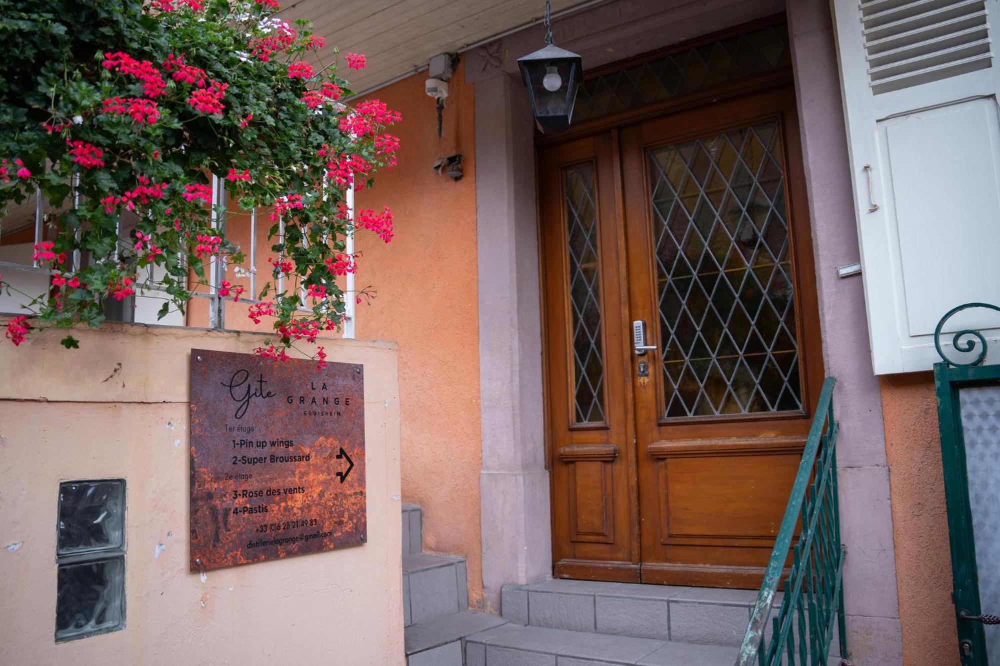 Chambre Rose Des Vents Егишем Екстериор снимка